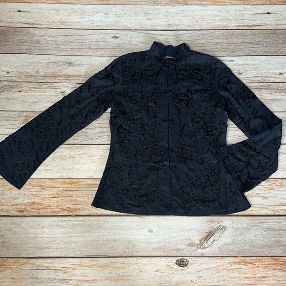 NWT Embroidered long sleeve shirt - Picture 5 of 9
